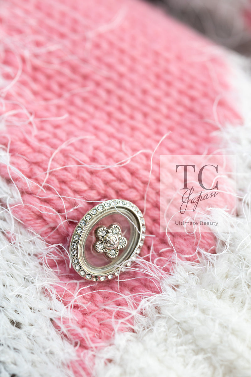 CHANEL 23A White Pink Black CC Logo Cashmere Silk Knit Sweater 38 40 シャネル ホワイト ピンク ブラック ココマーク カシミヤ シルク ニット セーター 即発