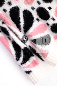CHANEL 23A White Pink Black CC Logo Cashmere Silk Knit Sweater