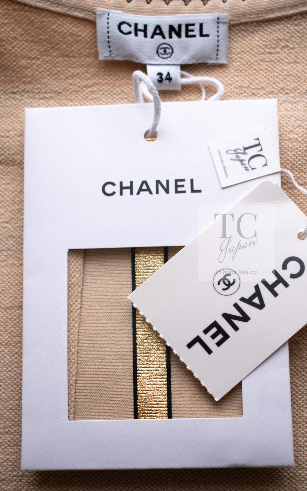CHANEL 18C Beige Gold Striped Cotton T-shirt Tops 34 シャネル ベージュ ゴールド ボーダー コットン Tシャツ トップス 即発