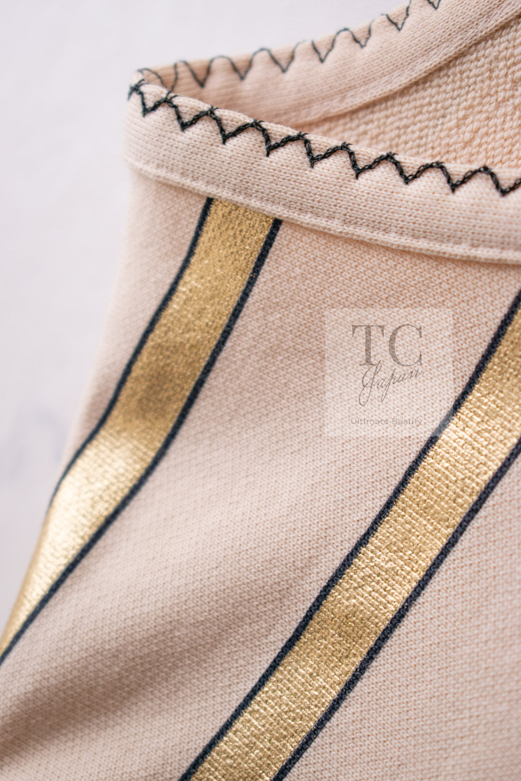 CHANEL 18C Beige Gold Striped Cotton T-shirt Tops 34 シャネル ベージュ ゴールド ボーダー コットン Tシャツ トップス 即発