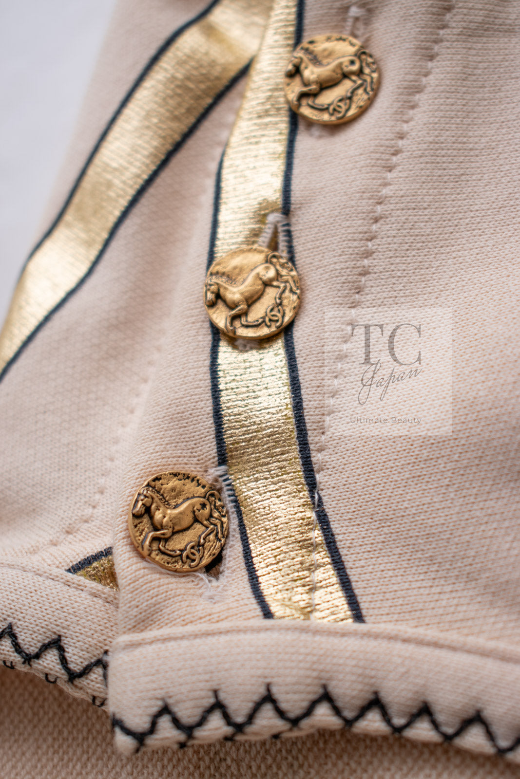 CHANEL 18C Beige Gold Striped Cotton T-shirt Tops 34 シャネル ベージュ ゴールド ボーダー コットン Tシャツ トップス 即発