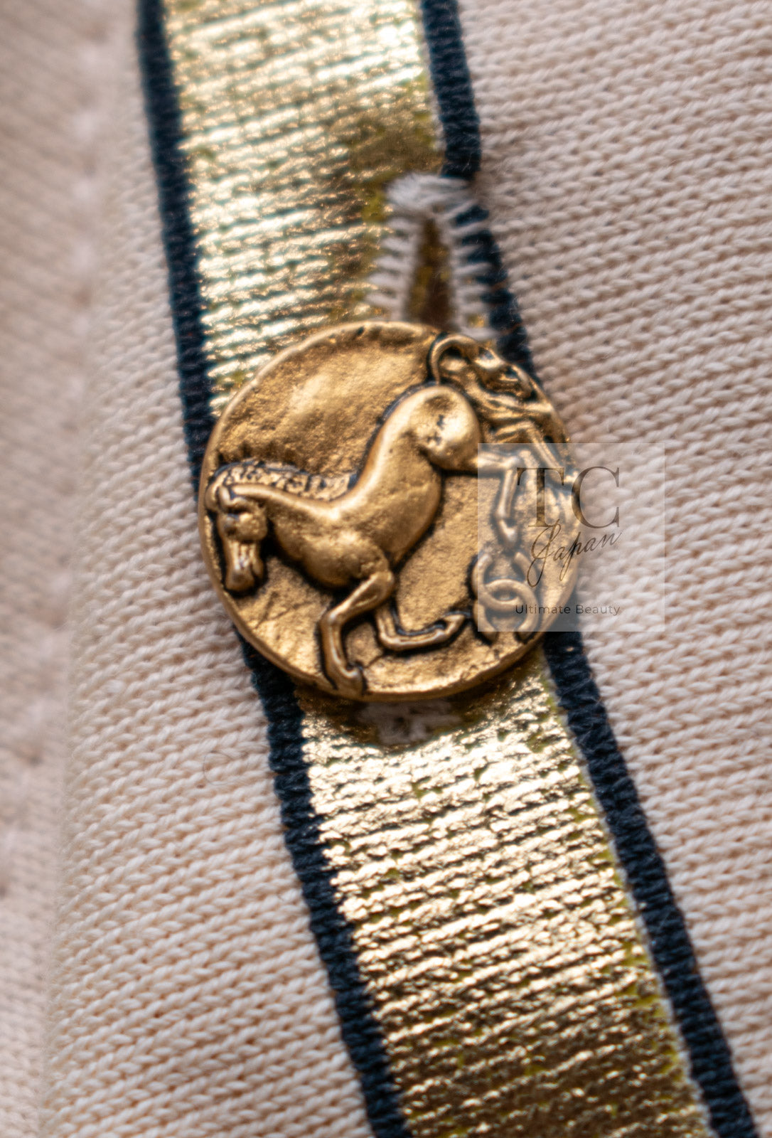 CHANEL 18C Beige Gold Striped Cotton T-shirt Tops 34 シャネル ベージュ ゴールド ボーダー コットン Tシャツ トップス 即発