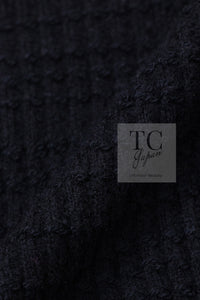 CHANEL 18PA Black Cashemre Silk Wool CC 5 Logo Lion Tops Sweater 34 36 シャネル ブラック カシミヤ シルク ウール CC 5 ライオン ロゴ 装飾 トップス セーター 即発