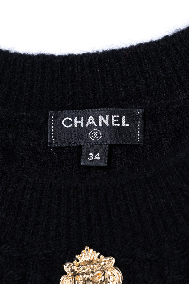 CHANEL 18PA Black Cashemre Silk Wool CC 5 Logo Lion Tops Sweater 34 36 シャネル ブラック カシミヤ シルク ウール CC 5 ライオン ロゴ 装飾 トップス セーター 即発