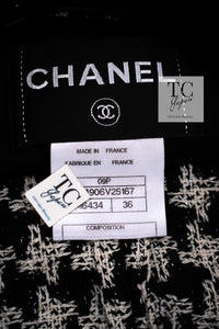 CHANEL 09S Black Ivory Metallic Silk Cardigan Blouse Jacket 38 シャネル ブラック アイボリー メタリック シルク カーディガン ブラウス ジャケット 即発