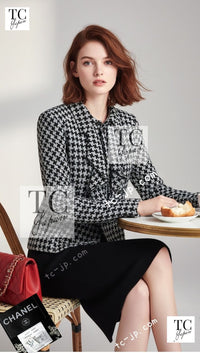 CHANEL 09S Black Ivory Metallic Silk Cardigan Blouse Jacket 34 36 シャネル ブラック アイボリー メタリック シルク カーディガン ブラウス ジャケット 即発