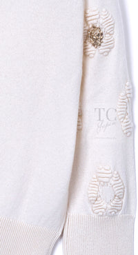 CHANEL 17PS Ivory Cashmere 100% Lion Embellished Knit Sweater 34 シャネル アイボリー カシミヤ ライオン 装飾 ニット トップス セーター 即発