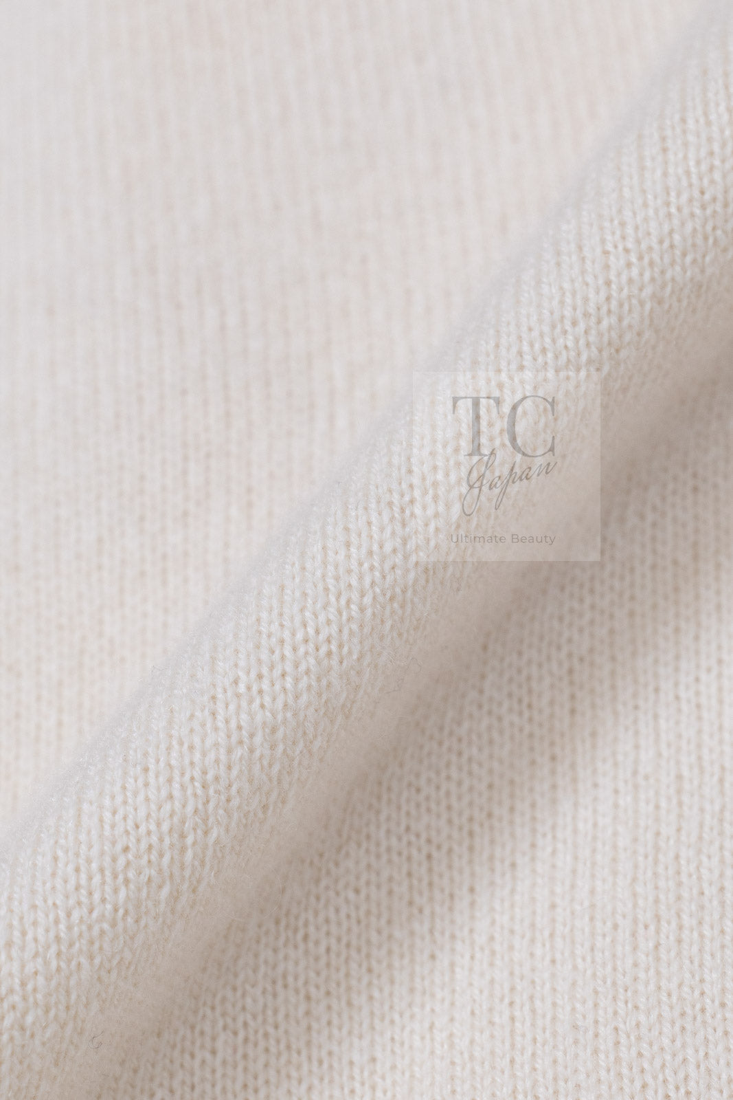 CHANEL 17PS Ivory Cashmere 100% Lion Embellished Knit Sweater 34 シャネル アイボリー カシミヤ ライオン 装飾 ニット トップス セーター 即発