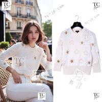 CHANEL 17PS Ivory Cashmere 100% Lion Embellished Knit Sweater 34 シャネル アイボリー カシミヤ ライオン 装飾 ニット トップス セーター 即発