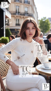 CHANEL 17PS Ivory Cashmere 100% Lion Embellished Knit Sweater 34 シャネル アイボリー カシミヤ ライオン 装飾 ニット トップス セーター 即発