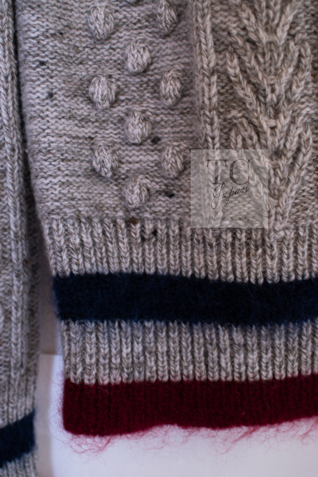 CHANEL 15PF Gray Wool Cashmere Mohair Floral Embellished Knit Sweater 38 シャネル グレー ウール カシミヤ モヘア フラワー ニット セーター 即発
