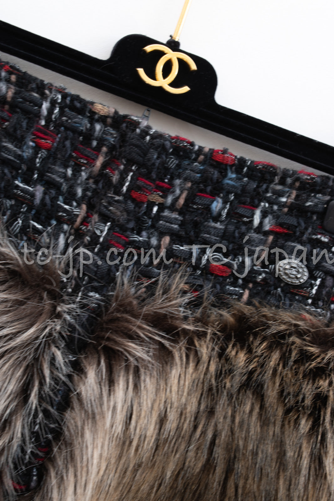 CHANEL 10A Black Red Wool Lesage Tweed Fantasy Fur Mini Skirt 34 シャネル ブラック レッド ウール ルサージュ ファンタジー ファー ミニ スカート 即発