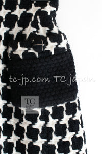 CHANEL 07A Black Ivory Wool Cashmere Houndstooth Tweed Skirt 40 シャネル ブラック アイボリー ウール カシミヤ 千鳥格子 肉厚 ツイード スカート 即発