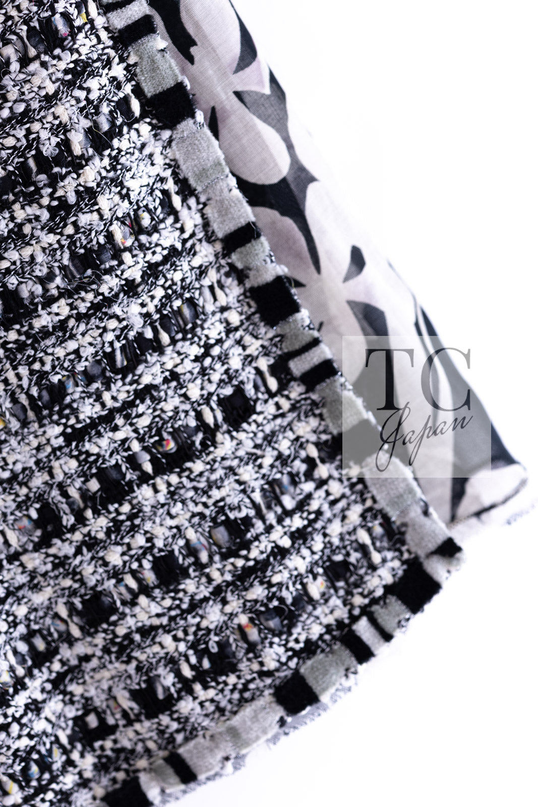 CHANEL 04S Black White CC Logo Wool Silk Cotton Lesage Tweed Skirt 38 シャネル ブラック ホワイト CC ロゴ ウール シルク コットン ルサージュ ツイード スカート 即発