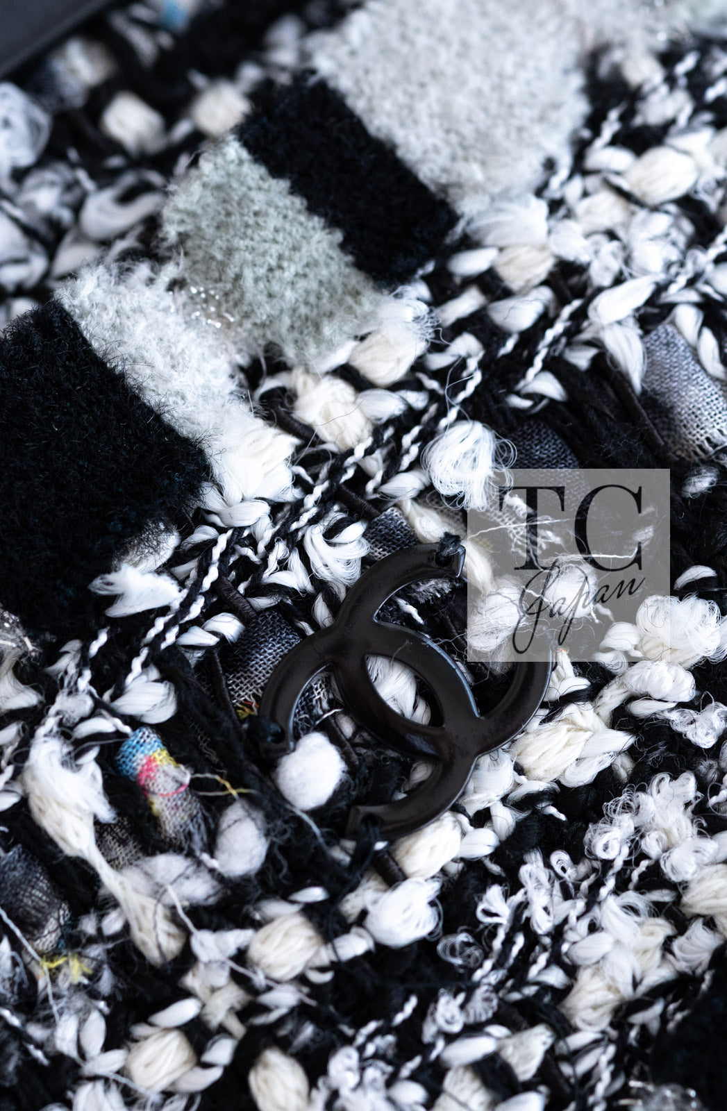 CHANEL 04S Black White CC Logo Wool Silk Cotton Lesage Tweed Skirt 38 シャネル ブラック ホワイト CC ロゴ ウール シルク コットン ルサージュ ツイード スカート 即発