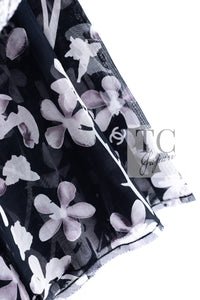 CHANEL 04S Black White CC Logo Wool Silk Cotton Lesage Tweed Skirt 38 シャネル ブラック ホワイト CC ロゴ ウール シルク コットン ルサージュ ツイード スカート 即発