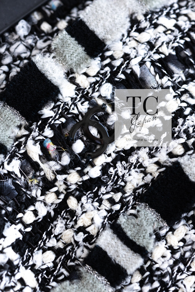 CHANEL 04S Black White Fringe Lesage Jacket Skirt Suit 38 シャネル ブラック ホワイト フリンジ ルサージュ ツイード ジャケット スカート スーツ 即発