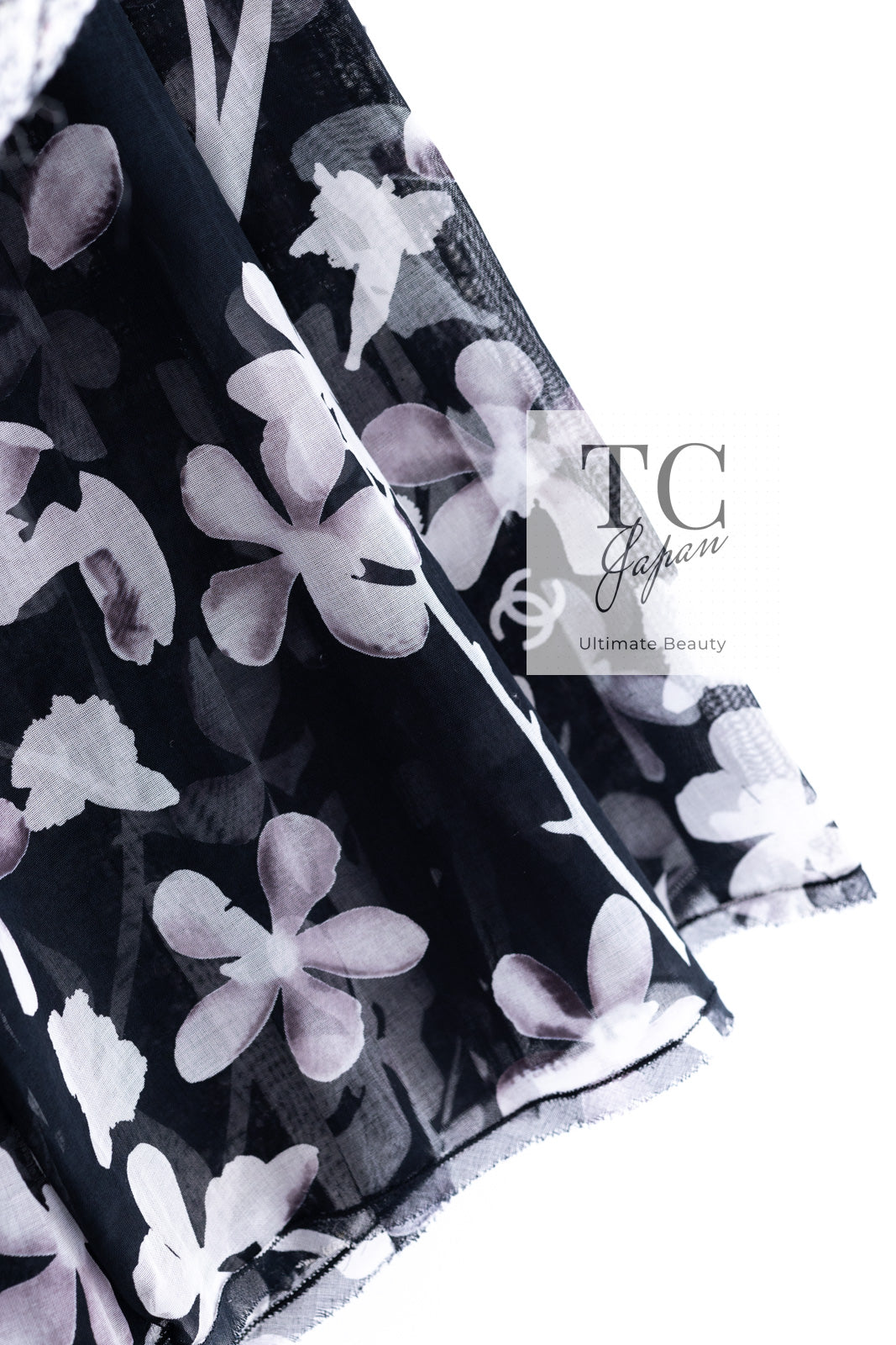 CHANEL 04S Black White Fringe Lesage Jacket Skirt Suit 38 シャネル ブラック ホワイト フリンジ ルサージュ ツイード ジャケット スカート スーツ 即発