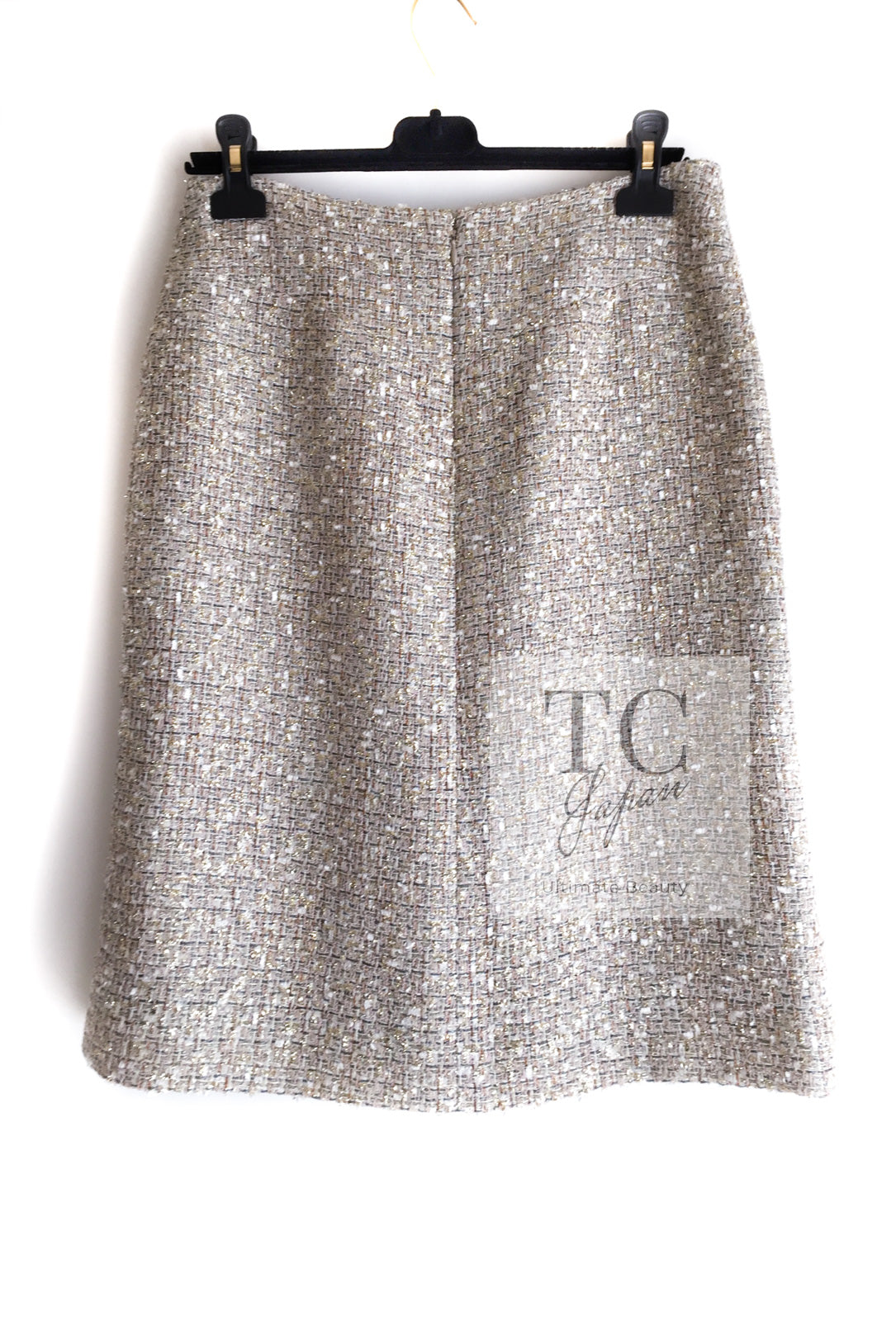 CHANEL 05S Beige Gold Silver Metallic Tweed Jacket Skirt Suit 44 46 シャネル ベージュ ゴールド メタリック ルサージュ ツイード ジャケット スカート スーツ 即発