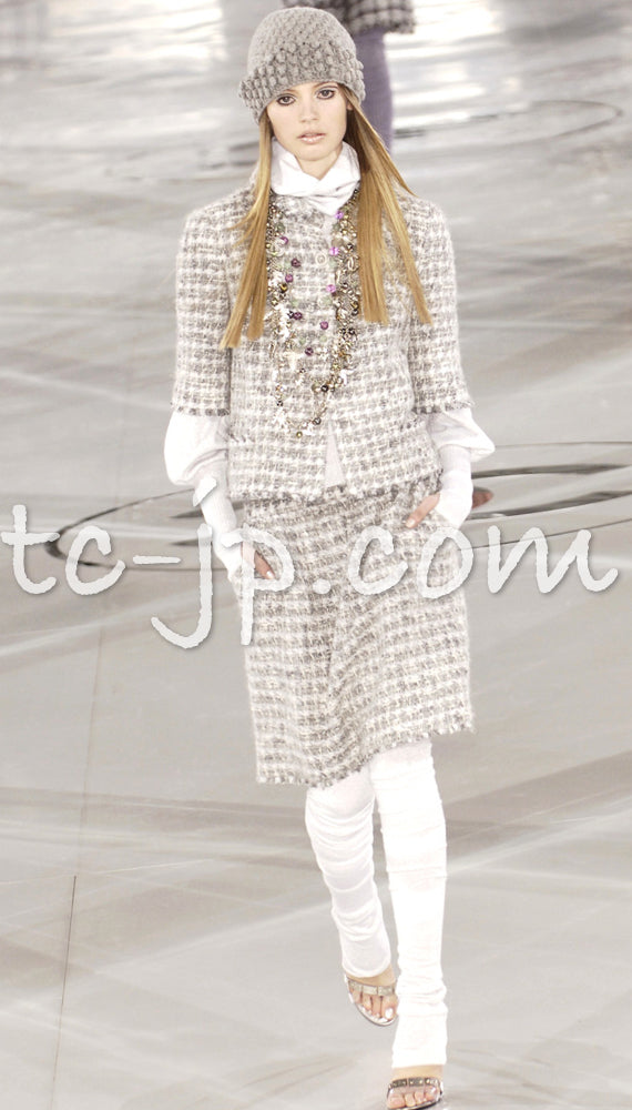 CHANEL 05A Gray Silver Mix Wool Cashmere Tweed Skirt 36 38 シャネル グレー シルバー ふんわり ウール カシミヤ ツイード スカート 即発