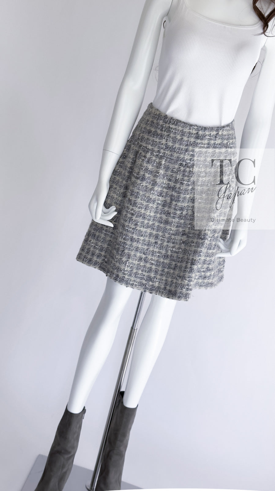 CHANEL 05A Gray Silver Mix Wool Cashmere Tweed Skirt 36 38 シャネル グレー シルバー ふんわり ウール カシミヤ ツイード スカート 即発