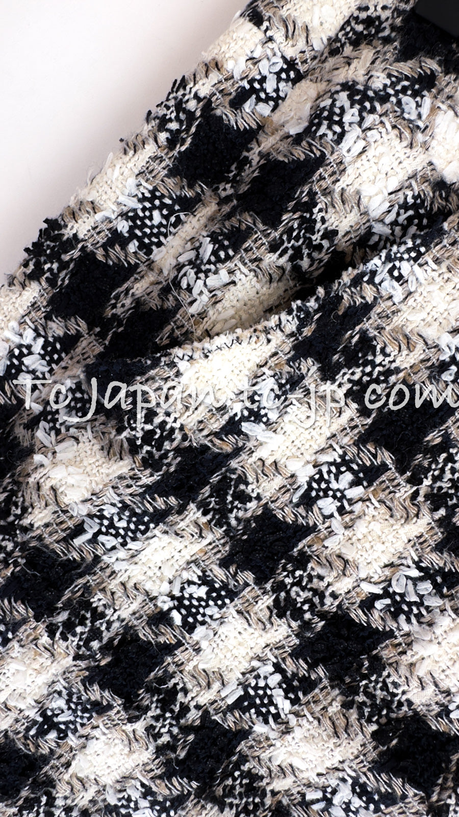 CHANEL 07S Ivory Black Jeweled COCO Emblem Fringed Lesage Tweed Skirt 34-07