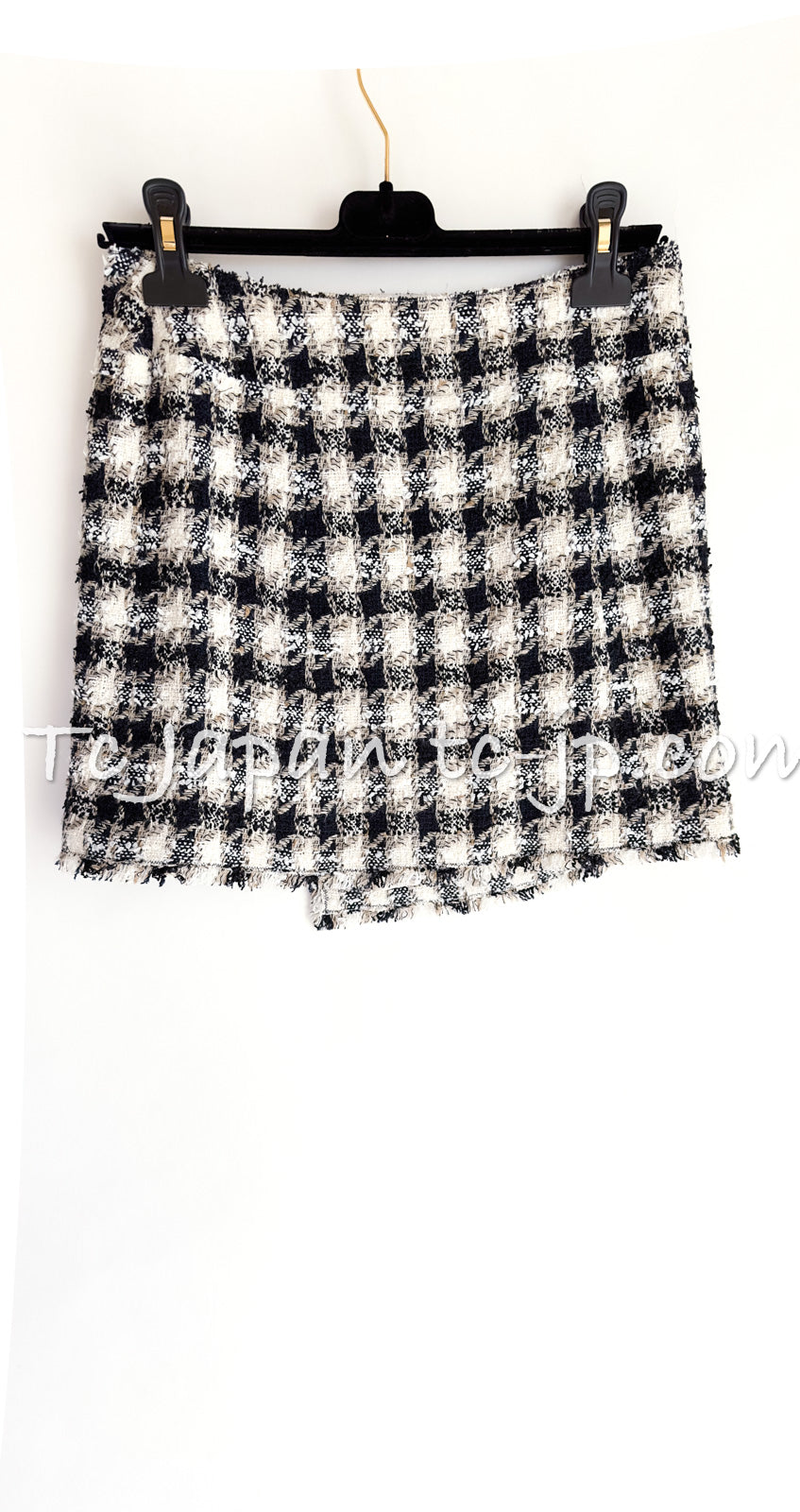 CHANEL 07S Ivory Black Jeweled COCO Emblem Fringed Lesage Tweed Skirt 34-08