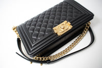 CHANEL BOY Chanel Black Gold Chain Shoulder Bag 25 シャネル ボーイ シャネル25 レザー チェーン ショルダー バッグ ブラック ゴールド金具 23番台 即発