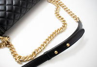 CHANEL BOY Chanel Black Gold Chain Shoulder Bag 25 シャネル ボーイ シャネル25 レザー チェーン ショルダー バッグ ブラック ゴールド金具 23番台 即発