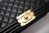 CHANEL BOY Chanel Black Gold Chain Shoulder Bag 25 シャネル ボーイ シャネル25 レザー チェーン ショルダー バッグ ブラック ゴールド金具 23番台 即発