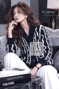 CHANEL Cardigan 18PF Navy Ivory Wool Cashmere Knit 36 38 | INT