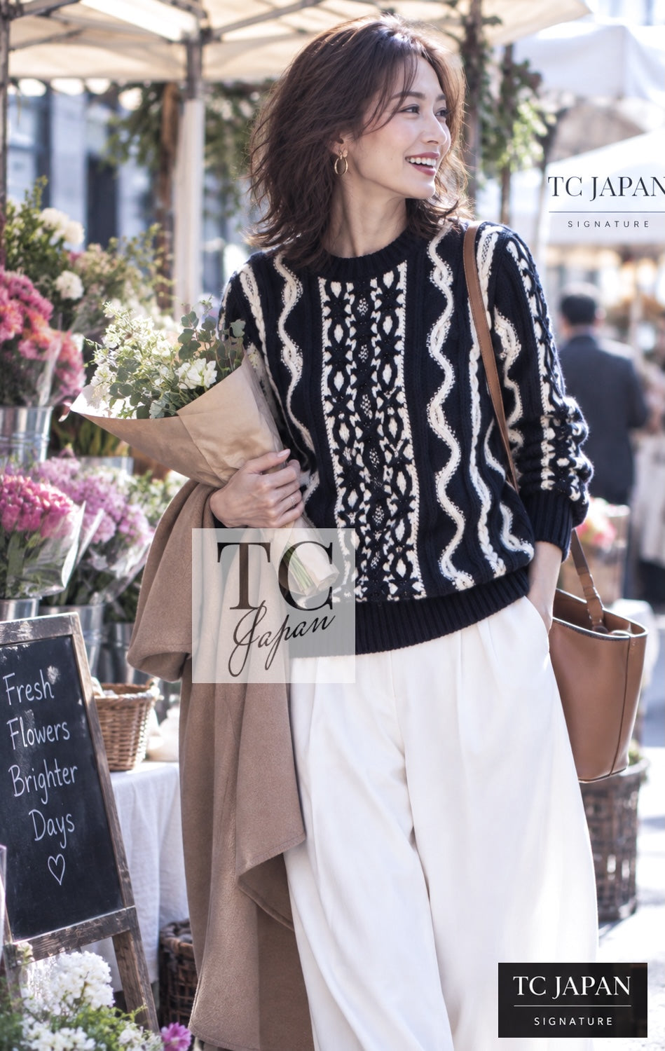 CHANEL Cardigan 18PF Navy Ivory Wool Cashmere Knit 36 38 | INT