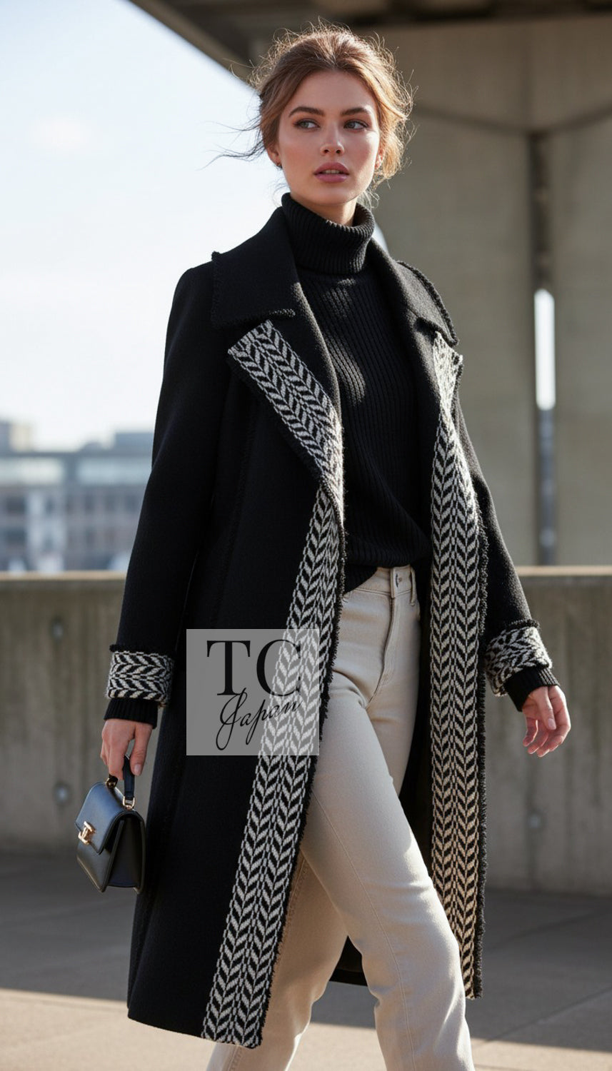 CHANEL Coat 04A Black Wool 100% Tweed 36 38 | UK