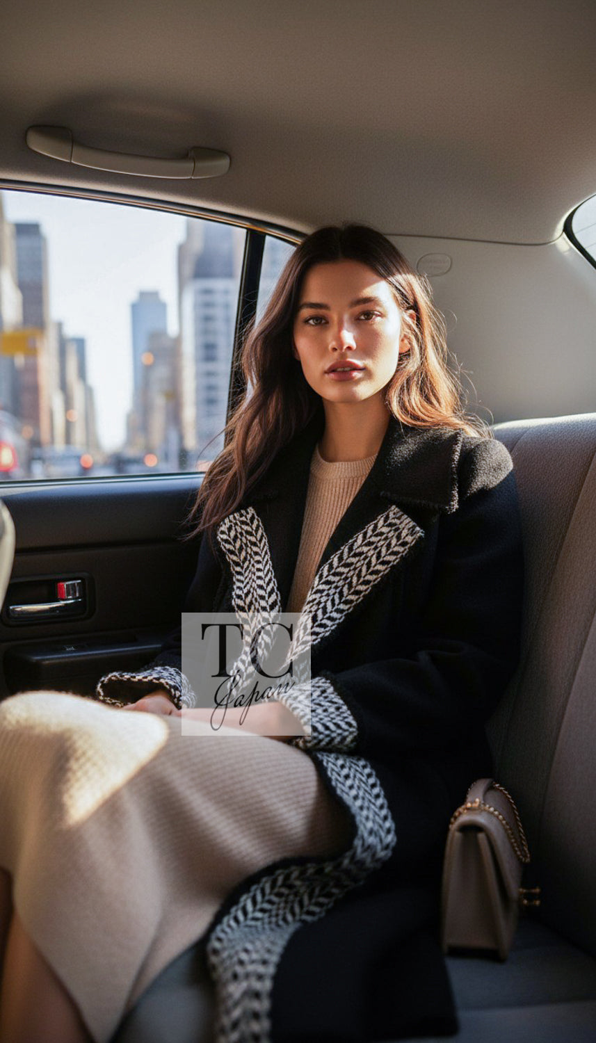 CHANEL Coat 04A Black Wool 100% Tweed 36 38 | UK