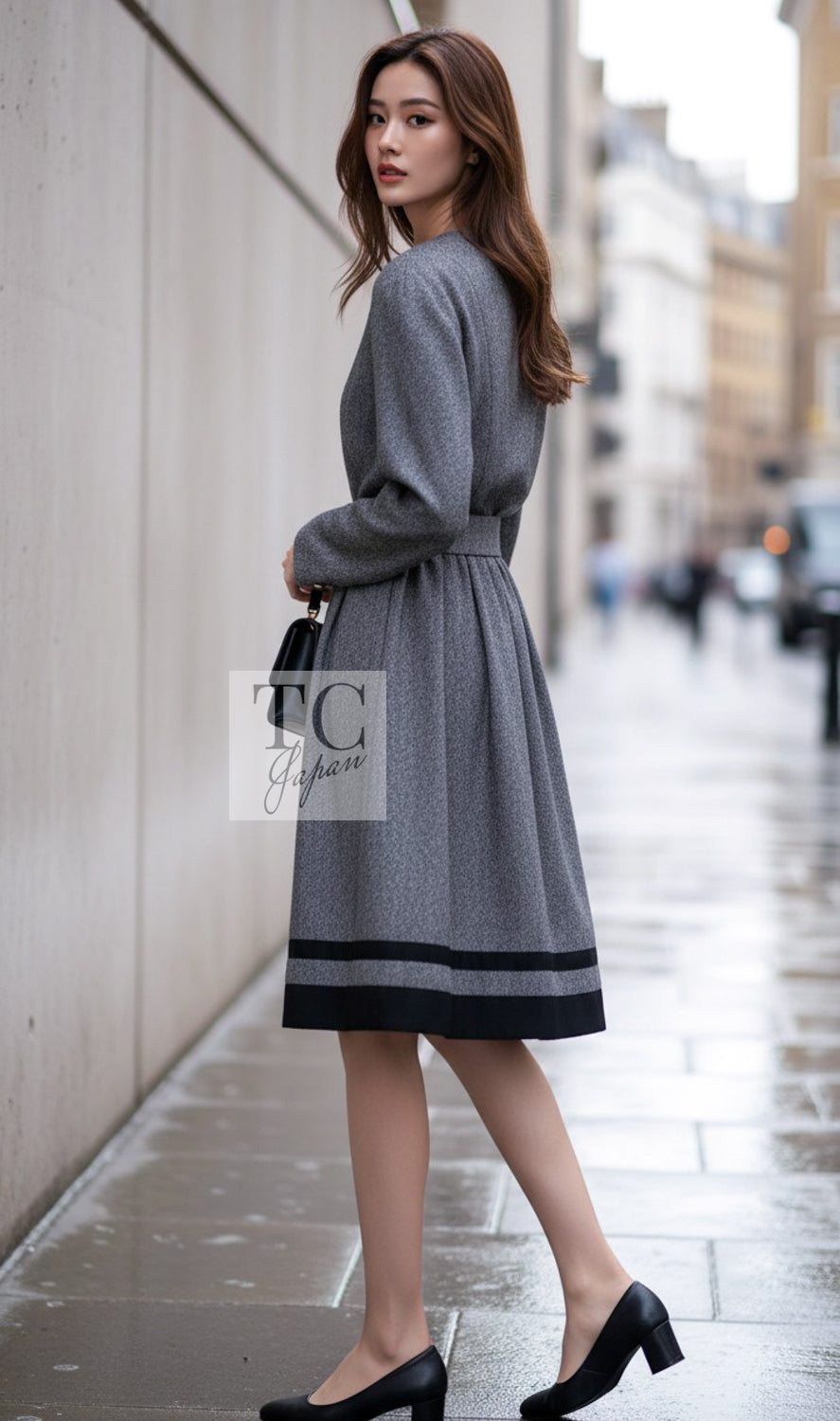 CHANEL Dress 88A Vintage Naomi Campbell Gray Ribbon Bow 40 | UK