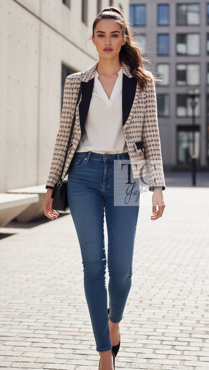 シャネル ジャケット スカート スーツ CHANEL 06S アイボリー ゴールド ツイード クリーム 女優シャローン ストーン 36 38