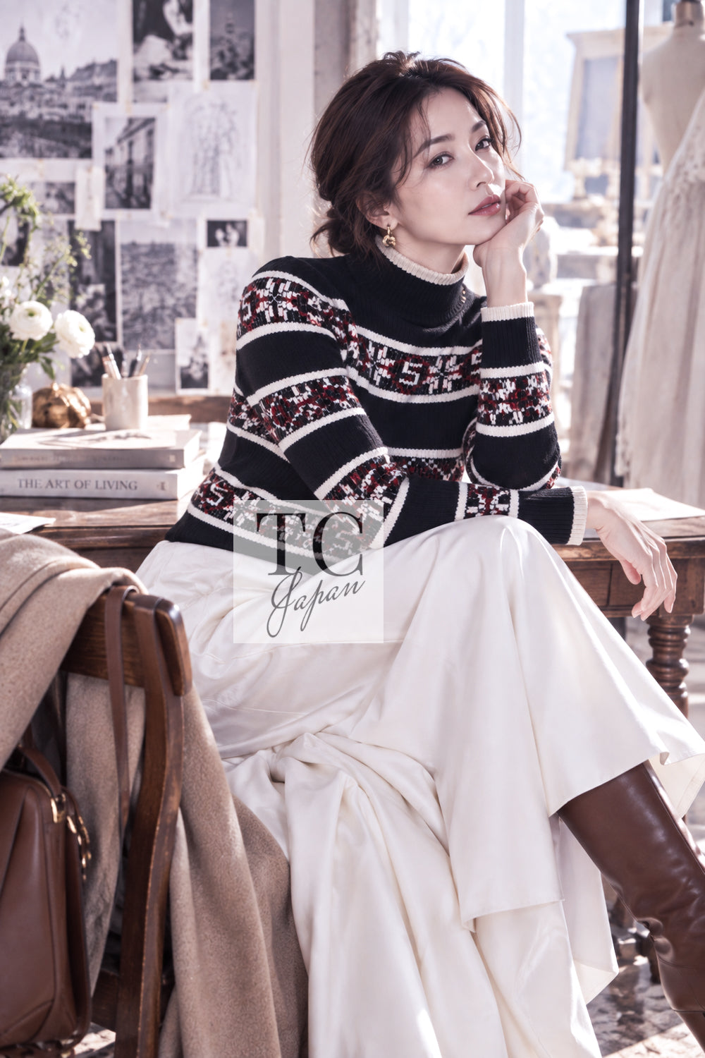 CHANEL Sweater 19A Black Logo Cashmere Knit 40 | UK