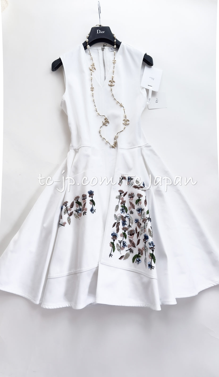 Christian Dior White EmbellishedDress 36 クリスチャン ディオール ホワイト・刺繍・ビーズ・ドレス・ワンピース  即発