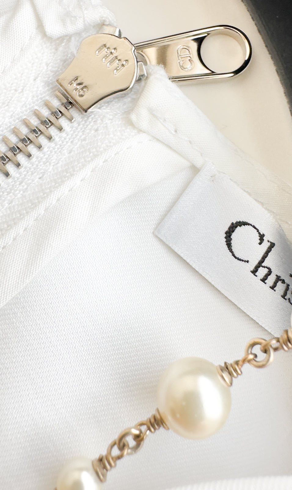 Christian Dior White EmbellishedDress 36 クリスチャン ディオール ホワイト・刺繍・ビーズ・ドレス・ワンピース  即発