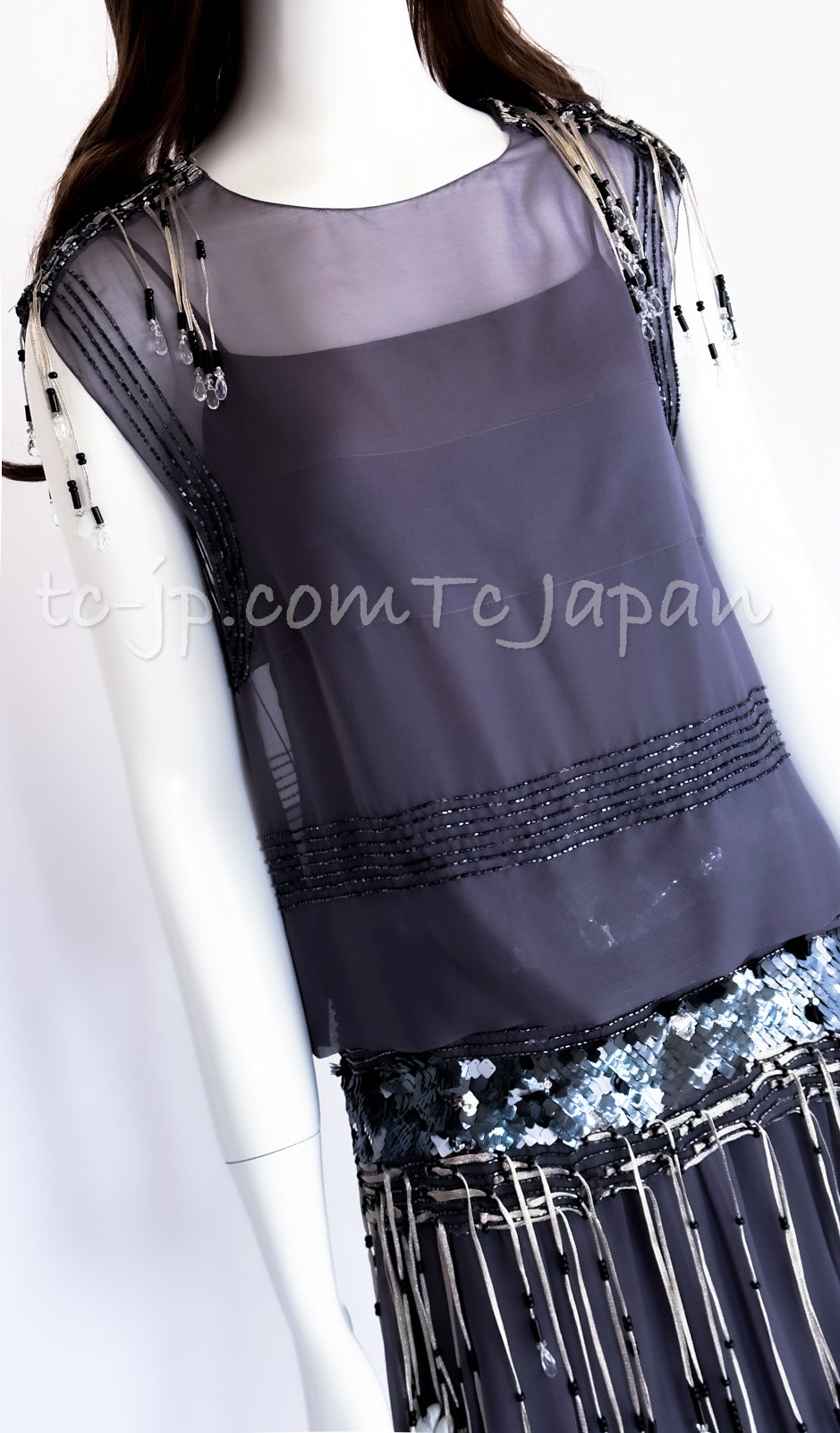 CHANEL 02A Lavender Gray Beads Sequins Collectible Silk Dress 34 36 シャネル ラベンダー・グレー・豪華装飾・ビーズ・スパンコール・コレクティブル・シルク・ワンピース・ドレス 即発