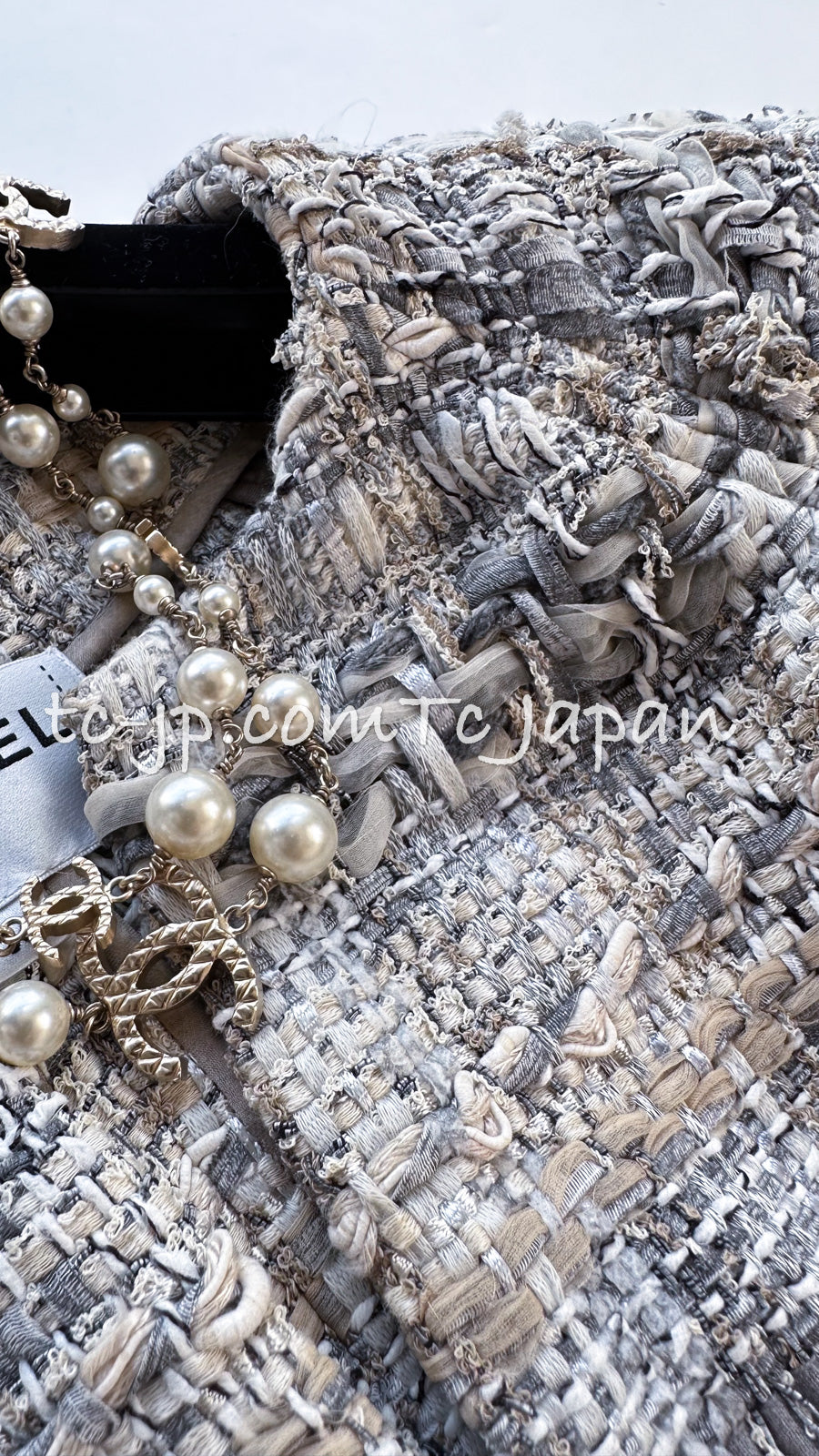 CHANEL 18C Grey Beige Ivory Tweed Fringe Dress 36 38 シャネル  グレー・ベージュ・アイボリー・ツイード・フリンジ・ワンピース 即発