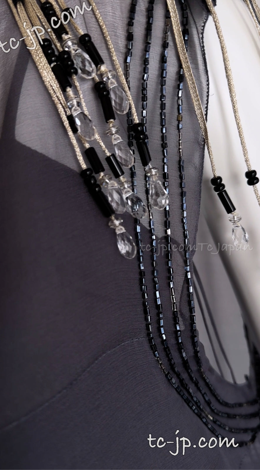 CHANEL 02A Lavender Gray Beads Sequins Collectible Silk Dress 34 36 シャネル ラベンダー・グレー・豪華装飾・ビーズ・スパンコール・コレクティブル・シルク・ワンピース・ドレス 即発