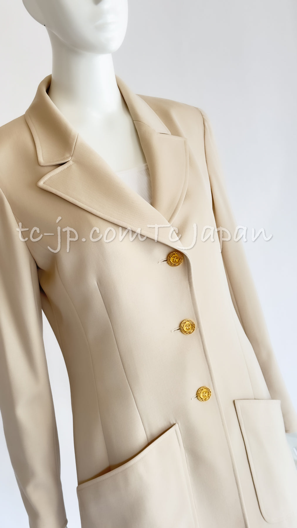 CHANEL 97S Vintage Beige Gold Buttons Wool Blazer Jacket 40 シャネル ヴィンテージ・ベージュ・ゴールド・ボタン・ウール・ブレザー・ジャケット 即発