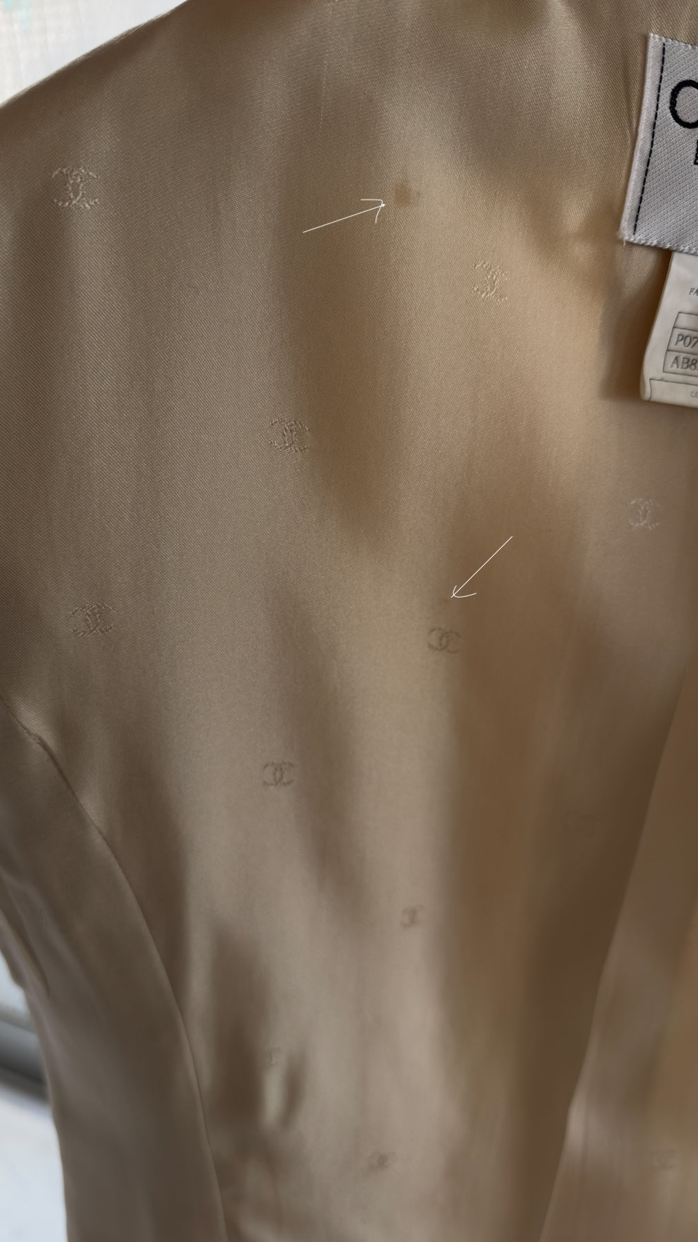 CHANEL 97S Vintage Beige Gold Buttons Wool Blazer Jacket 40 シャネル ヴィンテージ・ベージュ・ゴールド・ボタン・ウール・ブレザー・ジャケット 即発