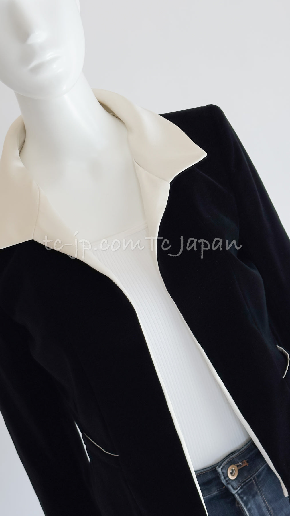 CHANEL 03A Black Ivory Collar Velvet Jacket 38 シャネル ブラック・アイボリー襟・ ベルベット・ジャケット 即発
