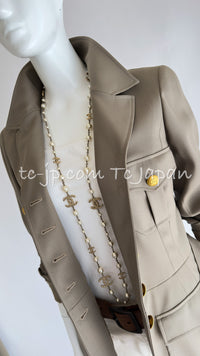 CHANEL 96A Vintage Gray Gold Buttons Belt Military Jacket Skirt Suit 40 シャネル ヴィンテージ・グレー・ゴールドCCボタン・ベルト・ミリタリー ジャケット・スカート・スーツ即発