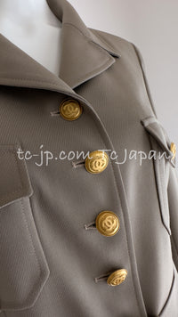 CHANEL 96A Vintage Gray Gold Buttons Belt Military Jacket Skirt Suit 40 シャネル ヴィンテージ・グレー・ゴールドCCボタン・ベルト・ミリタリー ジャケット・スカート・スーツ即発