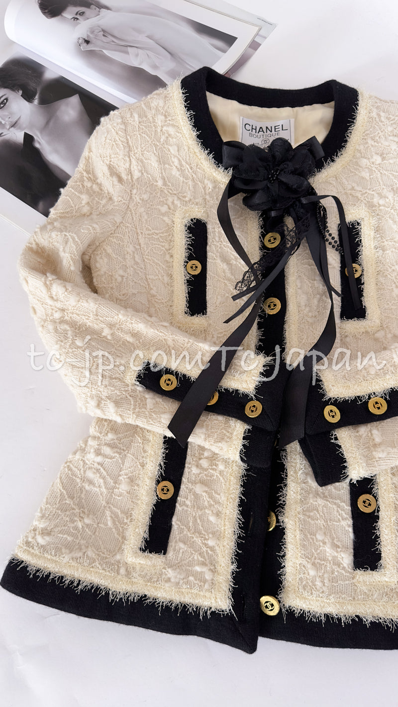 CHANEL 94A An Extremely Rare Collectible Signature Boucle Creme Ivory Black Trim Vintage Jacket 36 38 シャネル スーパーモデルの幻 ヴィンテージ・ブークレ・クリーム・アイボリー・ブラック・トリム・ジャケット 即発