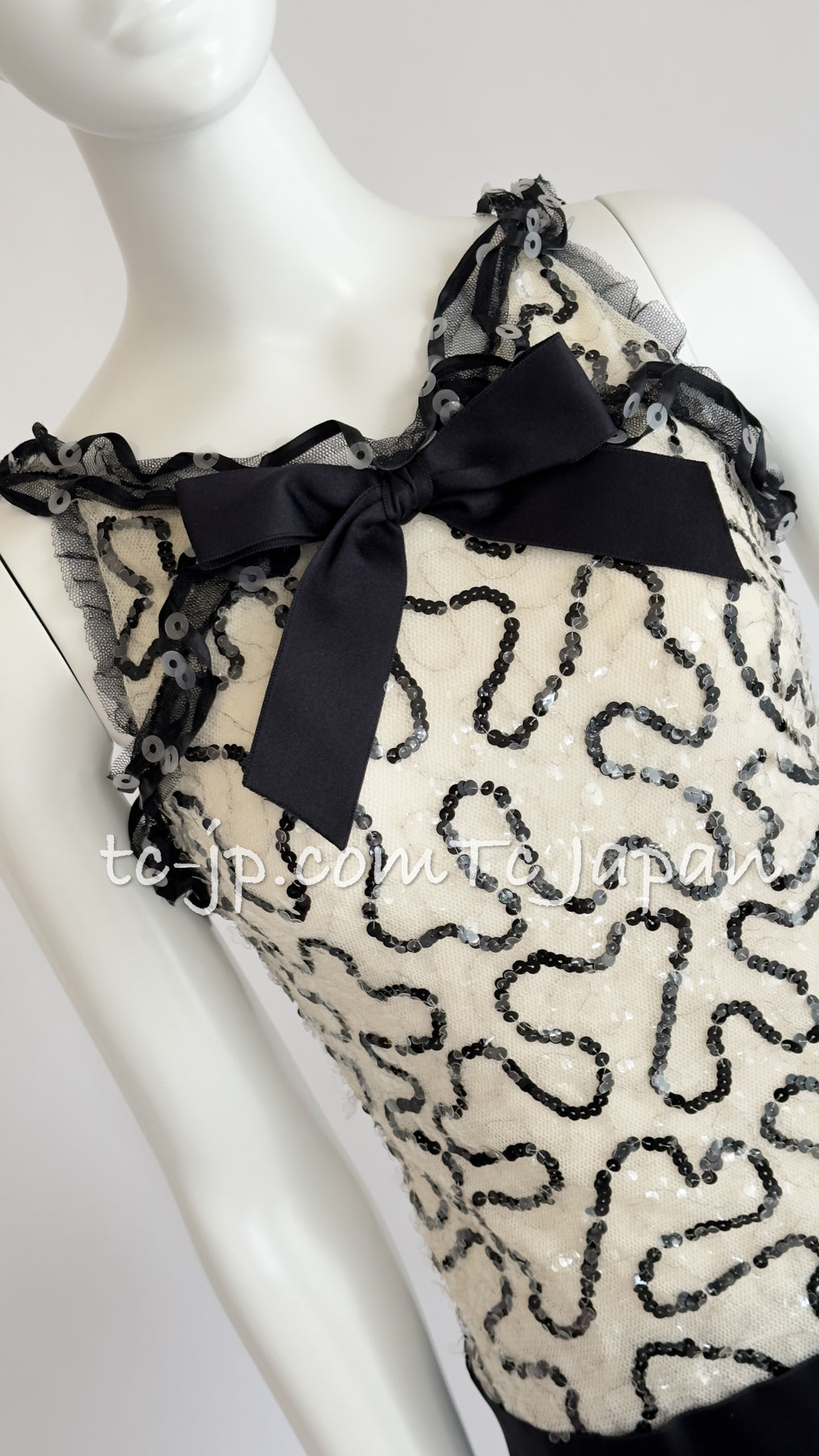 CHANEL 05C Black Ivory Embellishment Sequin Dress 36 シャネル ブラック・アイボリー・スパンコール装飾・ワンピース 即発