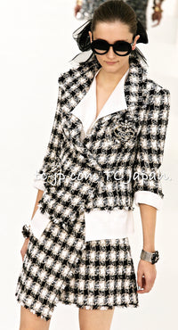 CHANEL 07S Ivory Black Jeweled COCO Emblem Fringed Lesage Tweed Skirt 34 | US